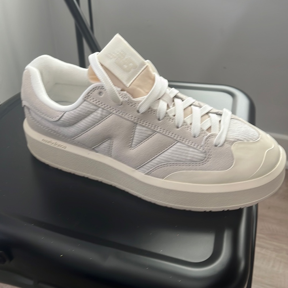 New balance CT302 in the shade beige white